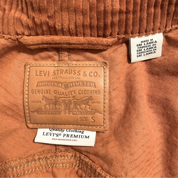 Levi's Cropped Corduroy Trucker Jacket Small Rust Burnt Orange - Picture 13 of 14